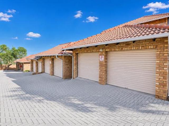 2 Bedroom Apartment in Raslouw AH