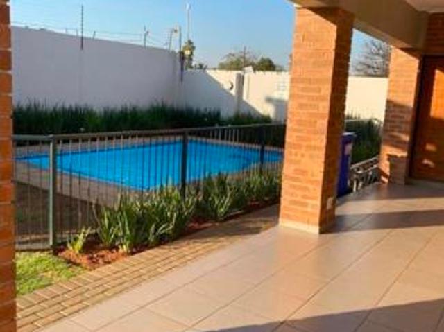 2 Bedroom Apartment in Ravenswood