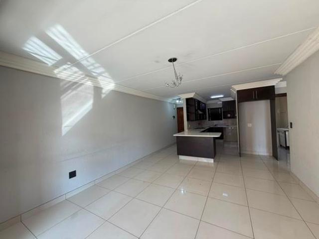 2 Bedroom Apartment in Ravenswood