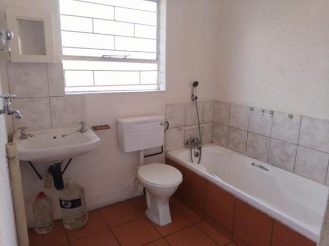 2 Bedroom Apartment in Rensburg