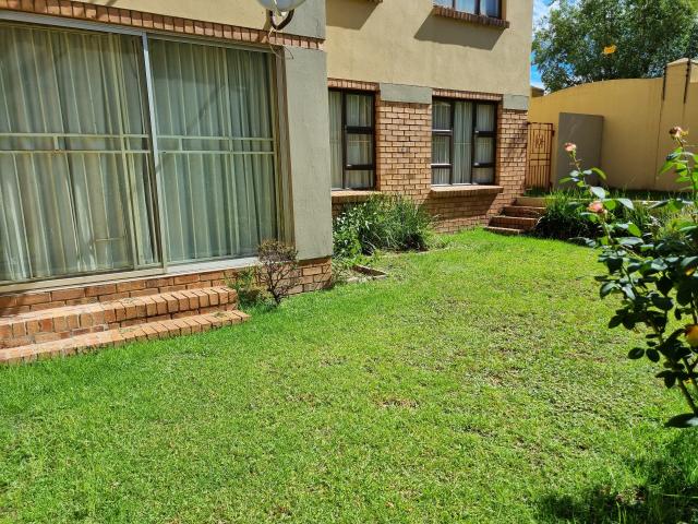 2 Bedroom Apartment in Reyno Ridge