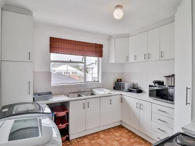 2 Bedroom Apartment in Richmond Hill