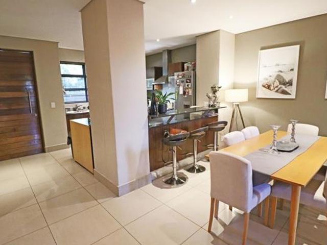 2 Bedroom Apartment in Riepen Park