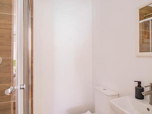 2 Bedroom Apartment in Roodekrans