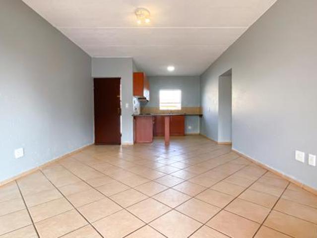 2 Bedroom Apartment in Roodepoort Central