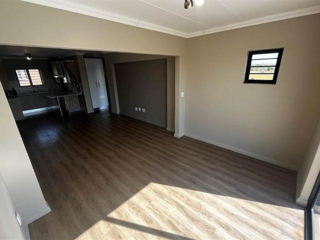 2 Bedroom Apartment in Roodeplaat