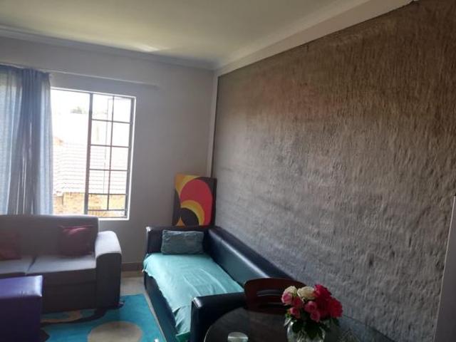 2 Bedroom Apartment in Rooihuiskraal