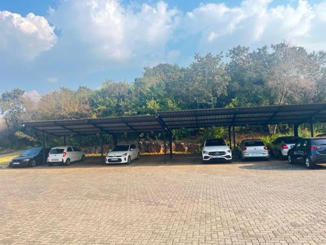 2 Bedroom Apartment in Rooihuiskraal North