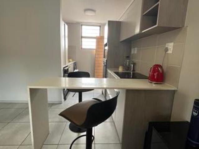 2 Bedroom Apartment in Rooihuiskraal North