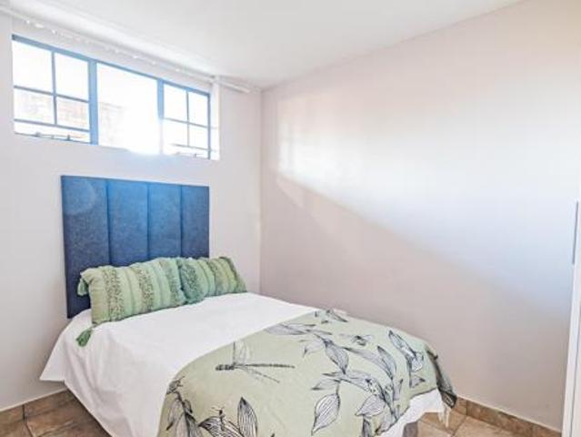 2 Bedroom Apartment in Rooihuiskraal North