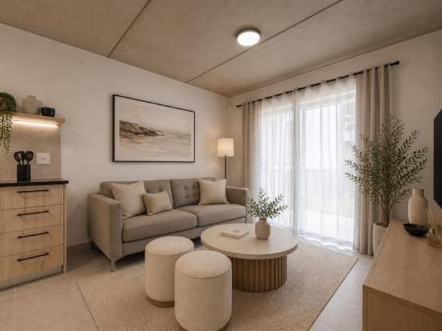 2 Bedroom Apartment in Rooihuiskraal North