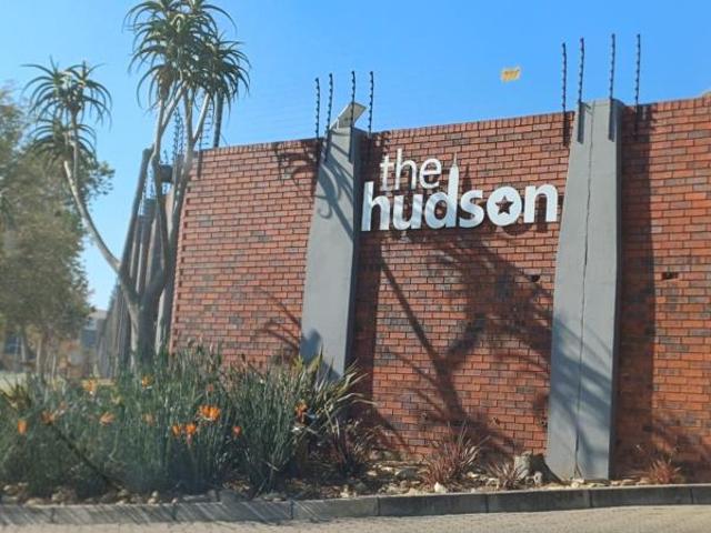 2 Bedroom Apartment in Rooihuiskraal North