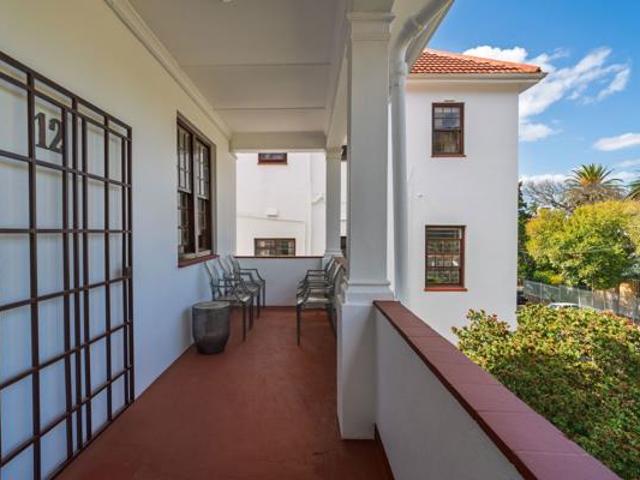 2 Bedroom Apartment in Rondebosch