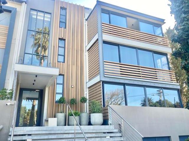 2 Bedroom Apartment in Rondebosch