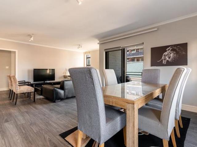 2 Bedroom Apartment in Rondebosch