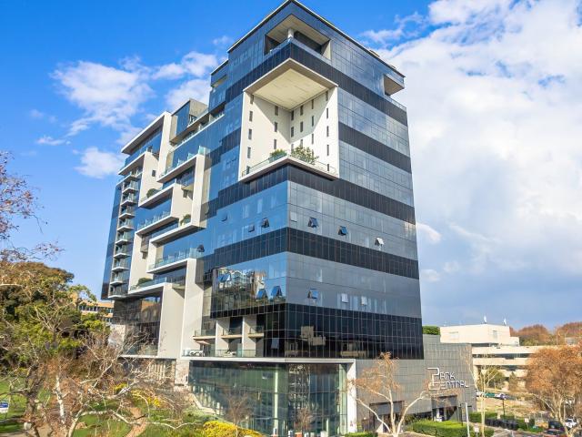 2 Bedroom Apartment in Rosebank