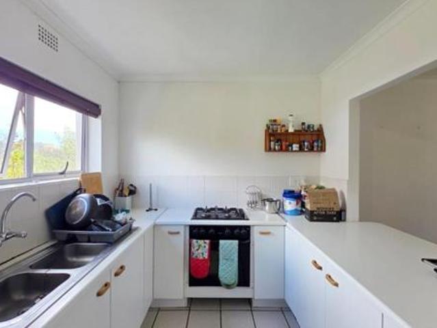 2 Bedroom Apartment in Rosebank