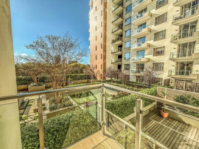 2 Bedroom Apartment in Rosebank