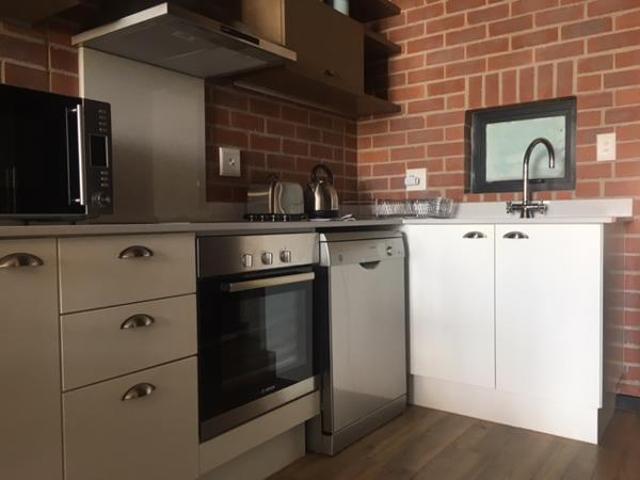 2 Bedroom Apartment in Rosebank