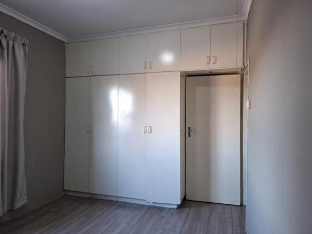 2 Bedroom Apartment in Rowallan Park