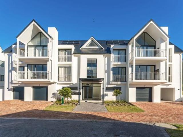 2 Bedroom Apartment in St Francis Links Golf Estate