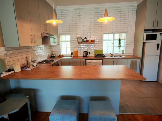 2 Bedroom Apartment in St Georges Park