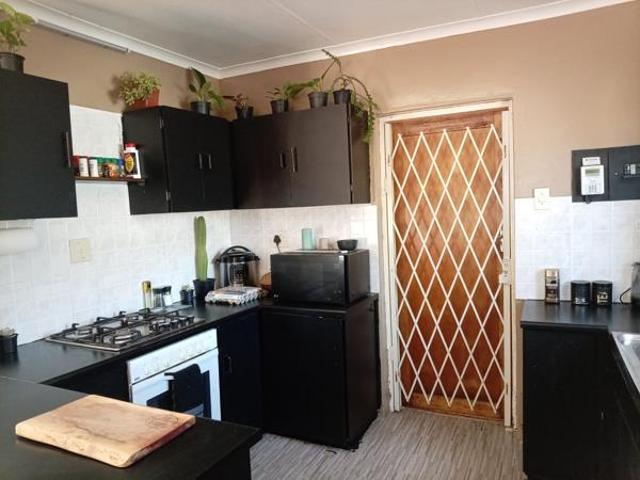2 Bedroom Apartment in Standerton Central