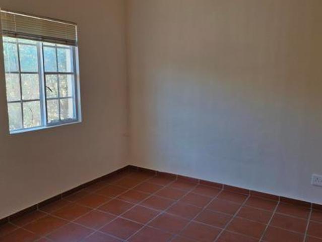 2 Bedroom Apartment in Stellenbosch Outlying