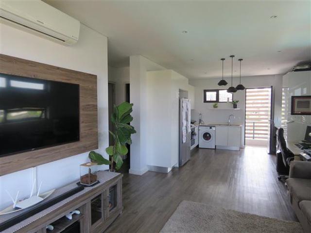 2 Bedroom Apartment in Steyn City