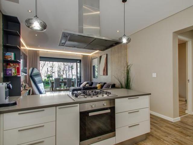2 Bedroom Apartment in Steyn City