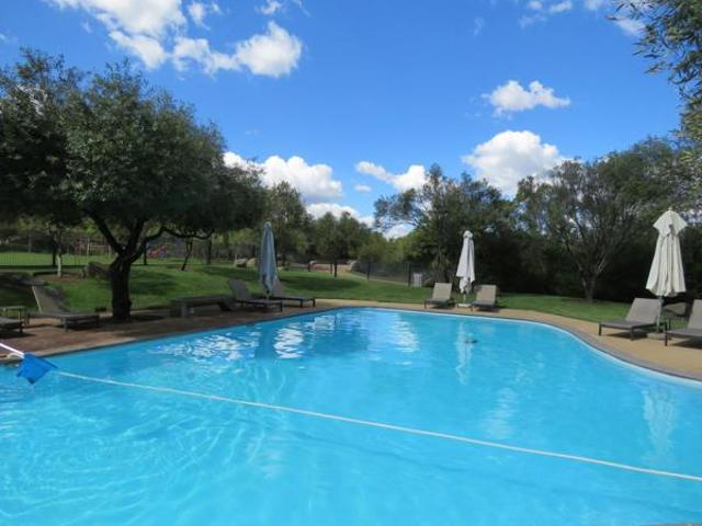 2 Bedroom Apartment in Steyn City