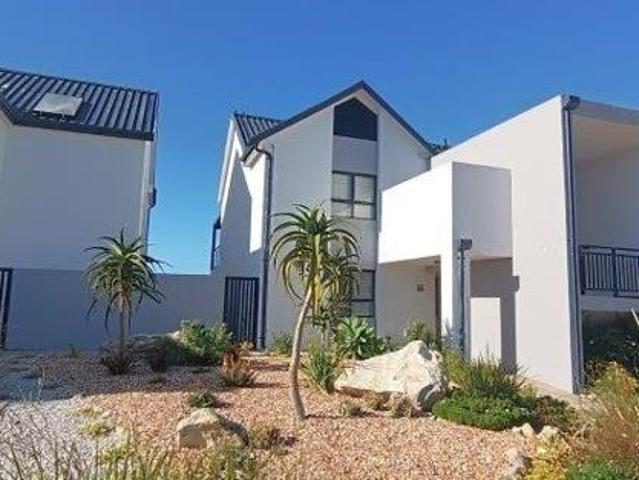2 Bedroom Apartment in Stilbaai Wes