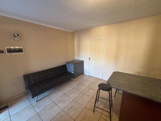 2 Bedroom Apartment in Stonehenge