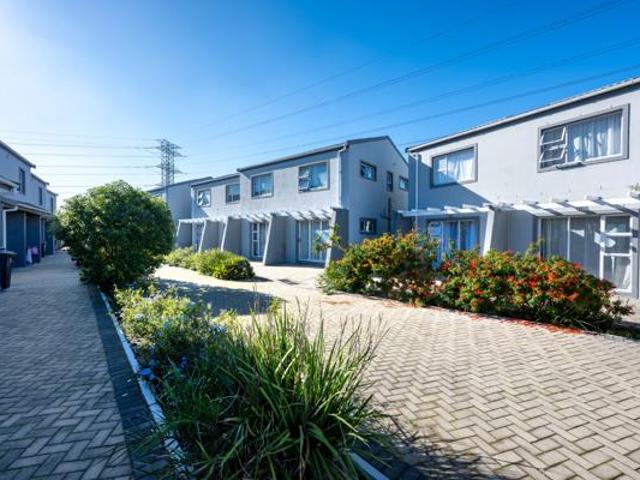 2 Bedroom Apartment in Stratford Green