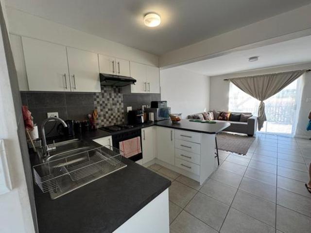 2 Bedroom Apartment in Stratford Green