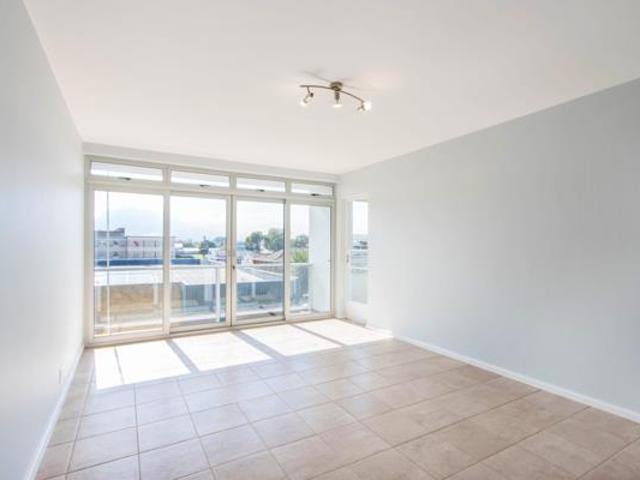 2 Bedroom Apartment in Strand Central