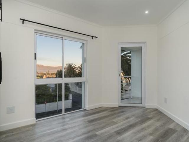 2 Bedroom Apartment in Strand North
