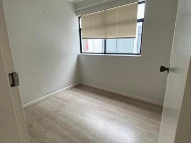 2 Bedroom Apartment in Strand North