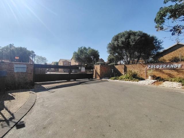2 Bedroom Apartment in Strubensvalley