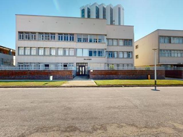 2 Bedroom Apartment in Summerstrand