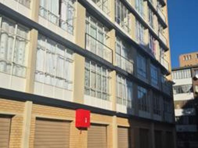 2 Bedroom Apartment in Sunnyside