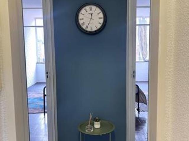 2 Bedroom Apartment in Sunnyside