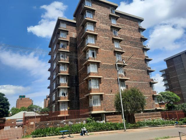 2 Bedroom Apartment in Sunnyside