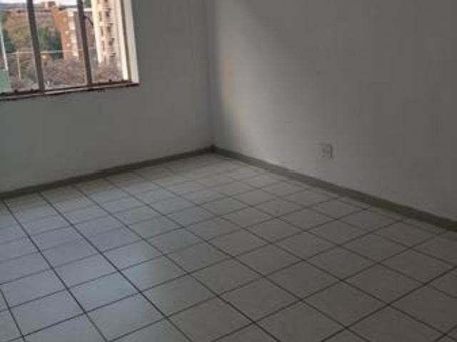 2 Bedroom Apartment in Sunnyside