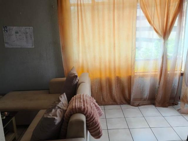 2 Bedroom Apartment in Sunnyside