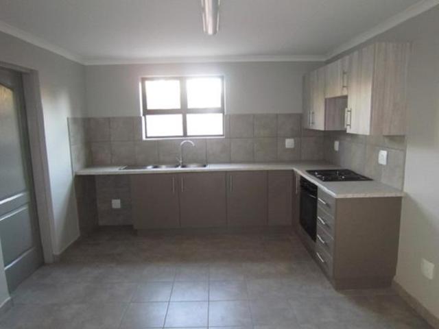 2 Bedroom Apartment in Sunnyside
