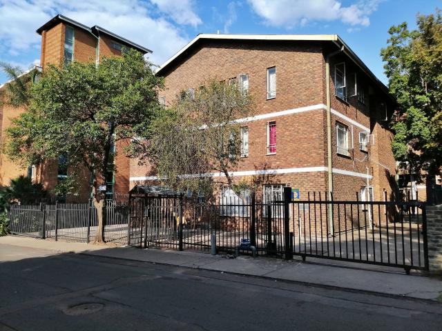 2 Bedroom Apartment in Sunnyside