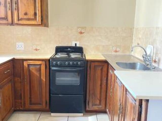 2 Bedroom Apartment in Sunnyside