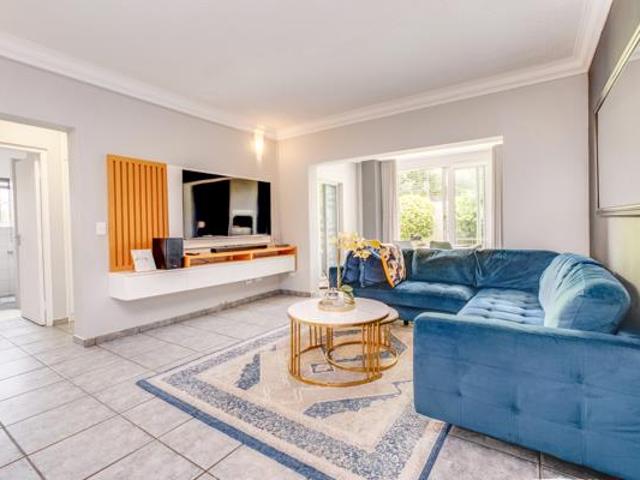 2 Bedroom Apartment in Sunninghill