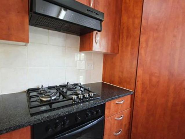 2 Bedroom Apartment in Sunninghill